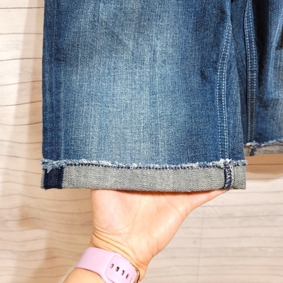 VIGOSS NEW YORK BERMUDA MEDIUM WASH DENIM SHORTS, SZ 27 - Picture 5 of 10